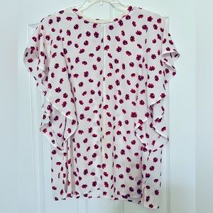 Cute short sleeve top! Good condition.